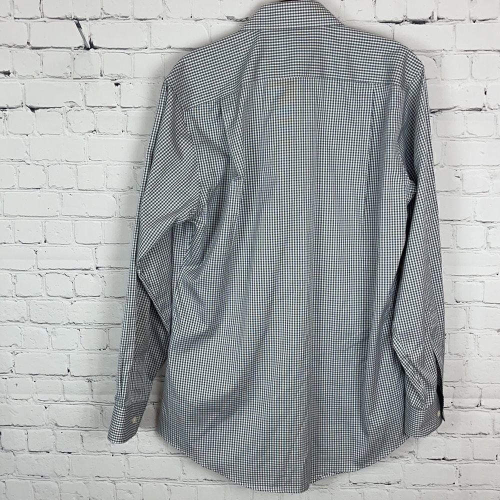 Men’s Wearhouse Pronto Uomo Button Down - Picture 3 of 5